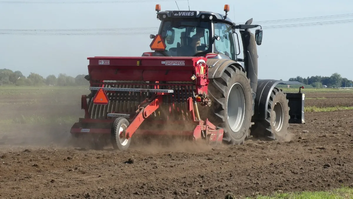 tractor-pixabayjpg