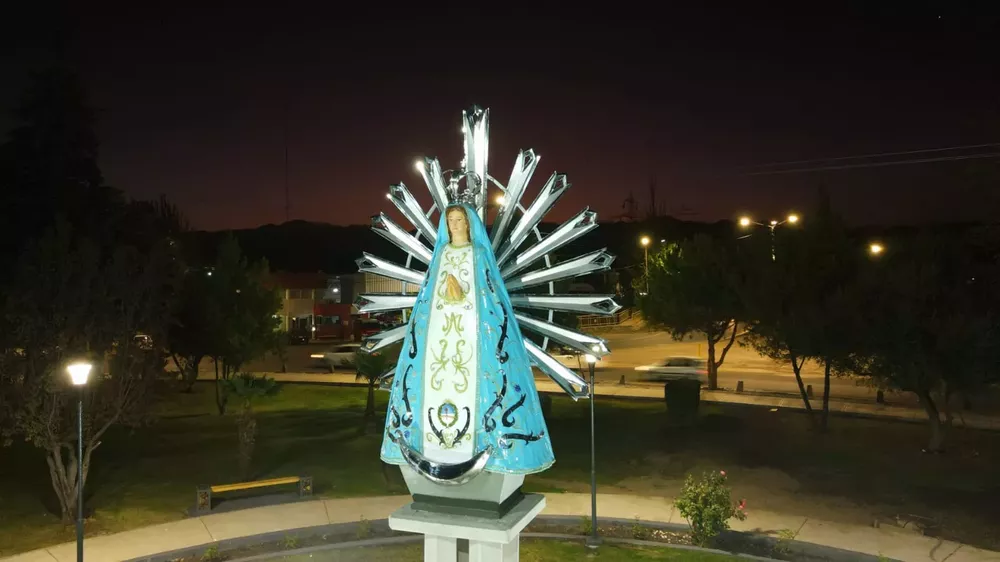Nueva escultura de la Virgen de Luján de Cuyo