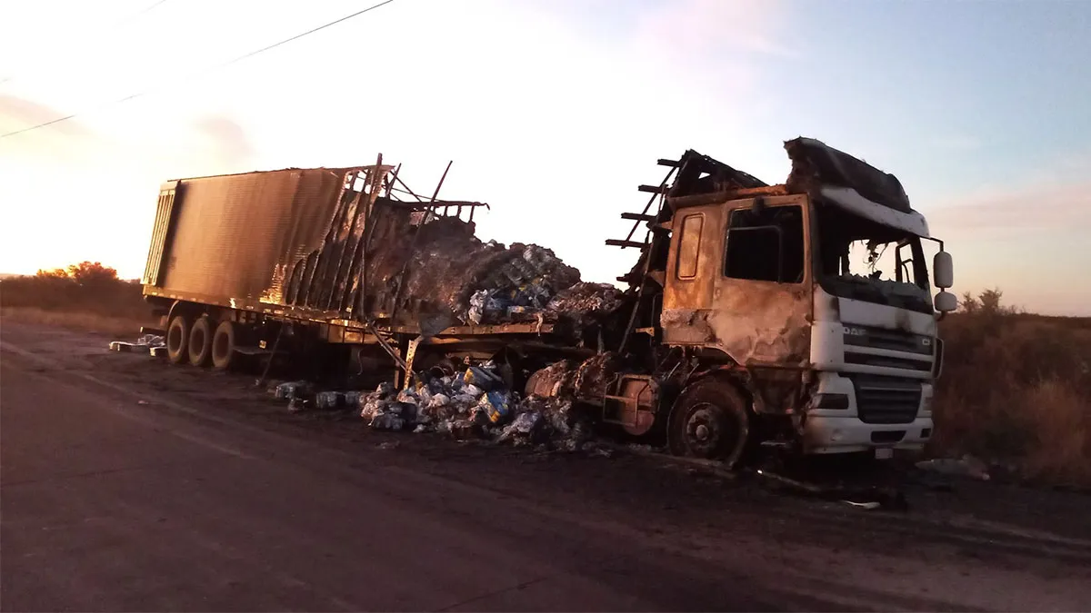 camion-incendiadojpg