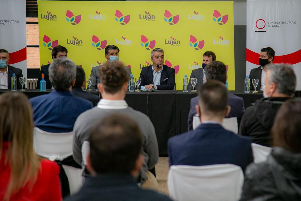 Intendente Municipal Sebastián Bragagnolo